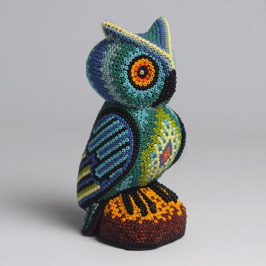 Escultura de Búho con Chaquira 13 cm, Turquesa y Verde