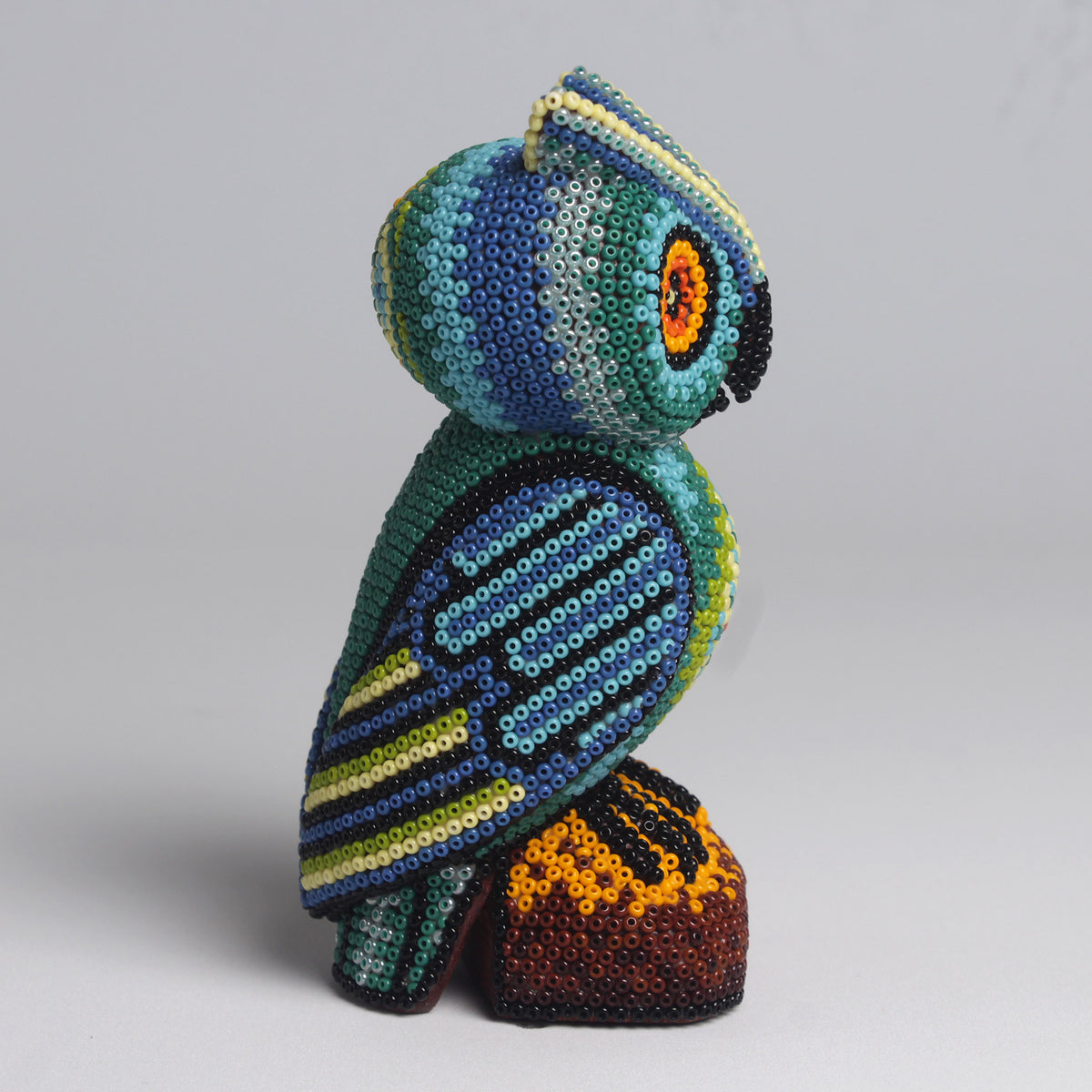 Escultura de Búho con Chaquira 13 cm, Turquesa y Verde
