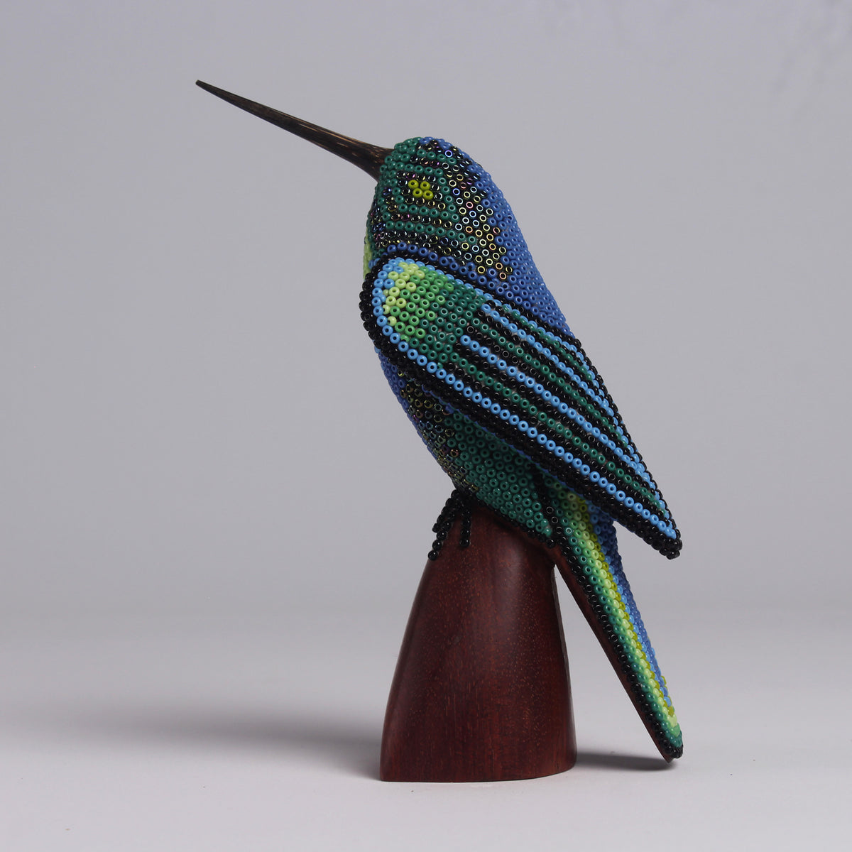 Escultura de Colibrí 15 cm – Verde Esmeralda y Verde Limón