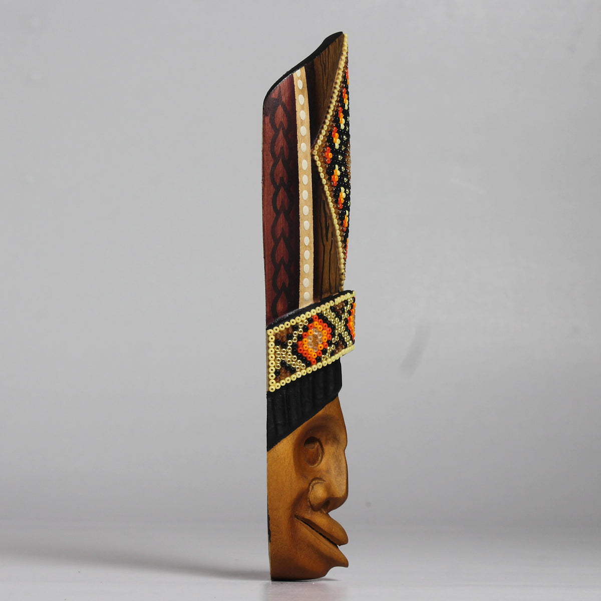 Máscara del Pensamiento Bonito – Alargada 21 cm, Símbolo del Sol