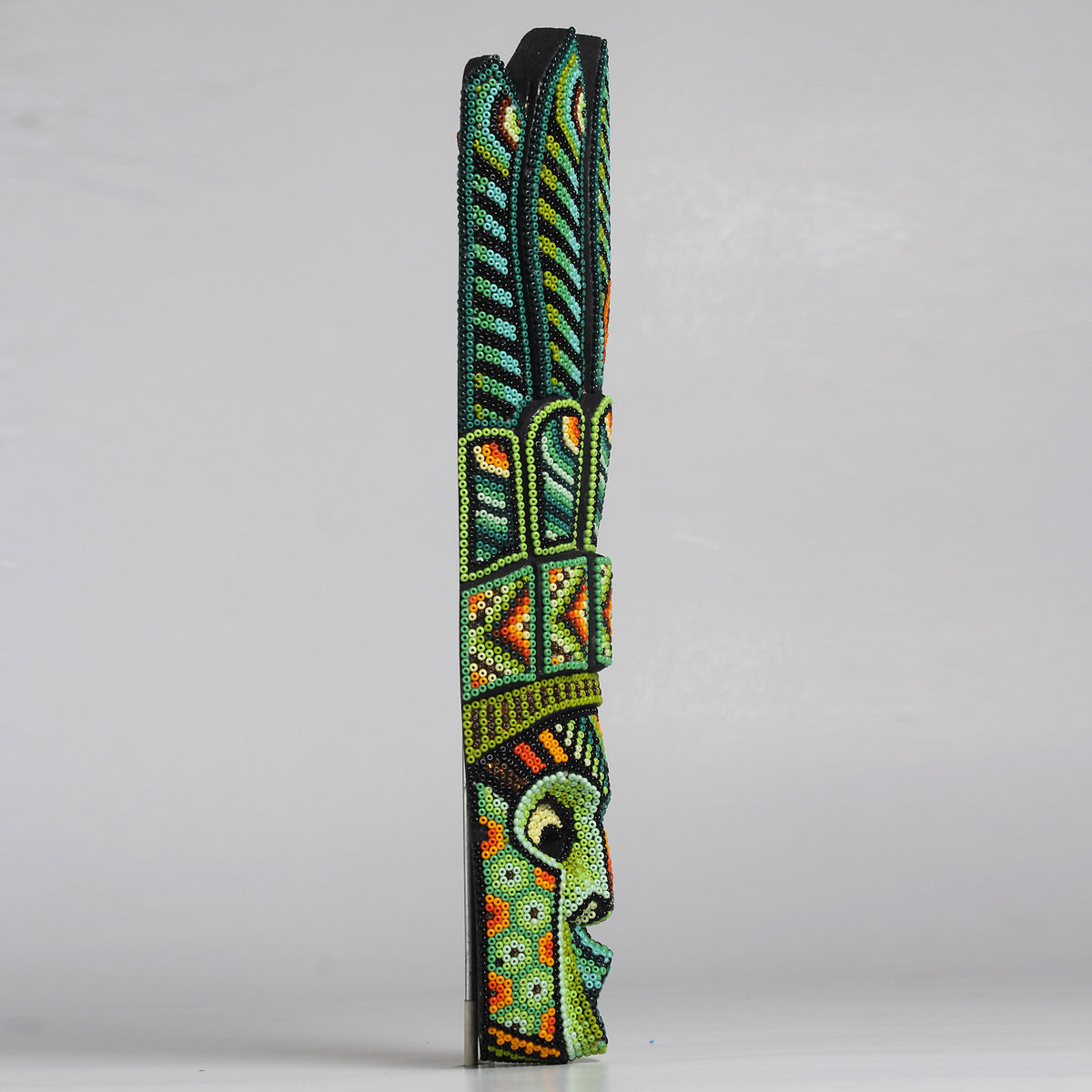 Máscara del Asombro – Alargada 30 cm, Verde y Turquesa