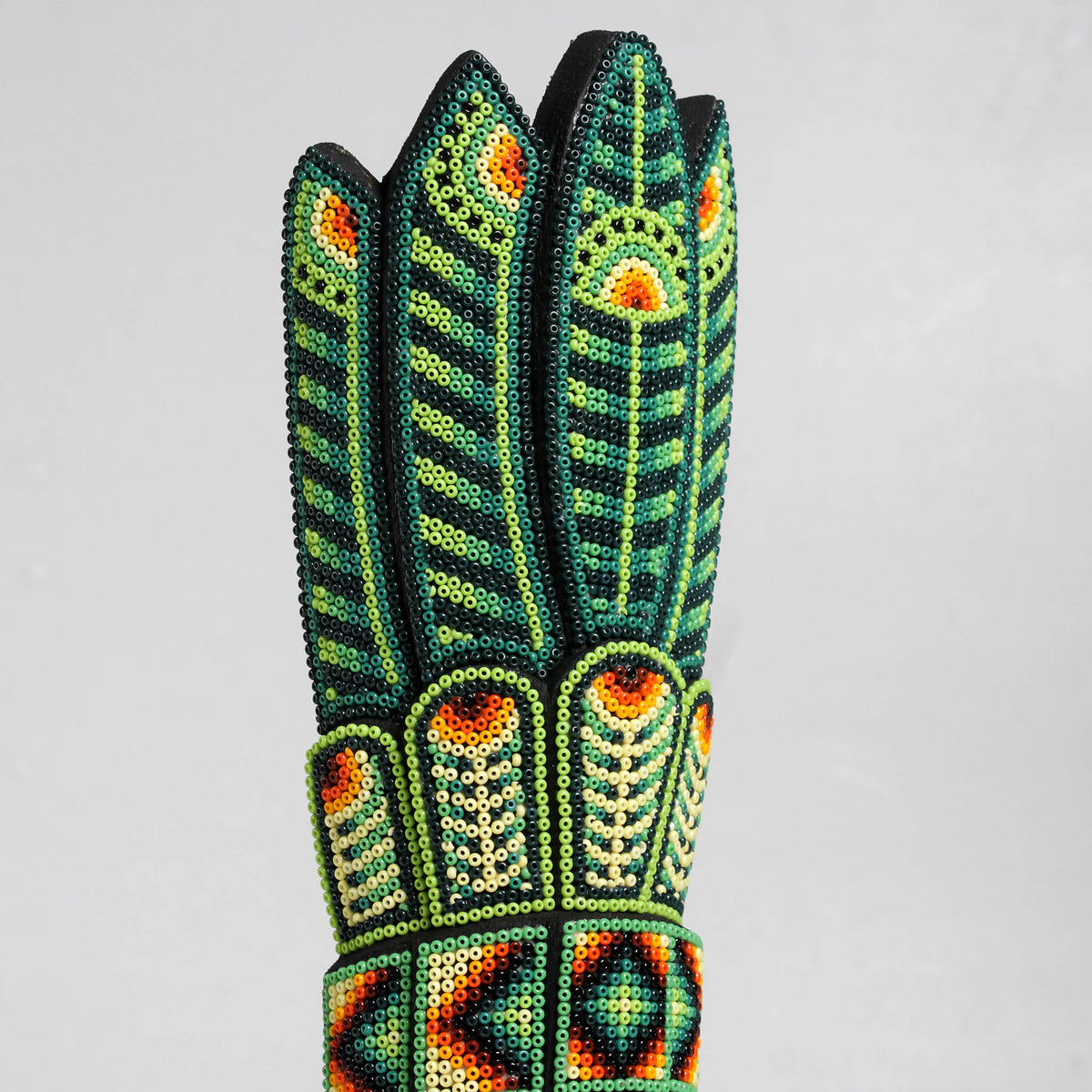 Máscara del Asombro – Alargada 30 cm, Verde Esmeralda y Menta