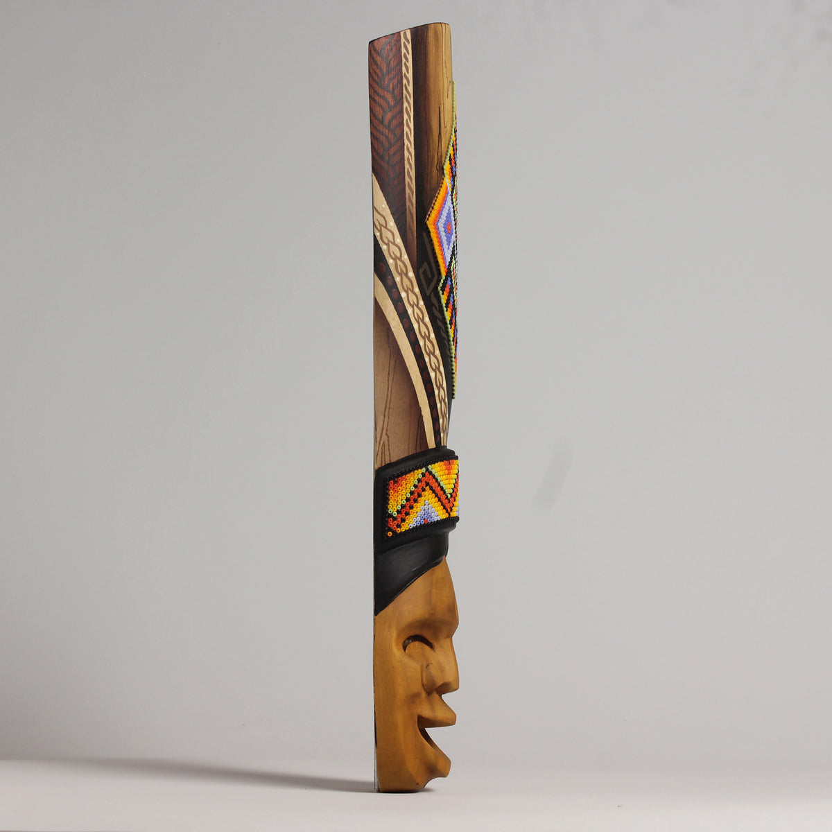 Máscara de la Alegría – Alargada 40 cm, Símbolo del Oso