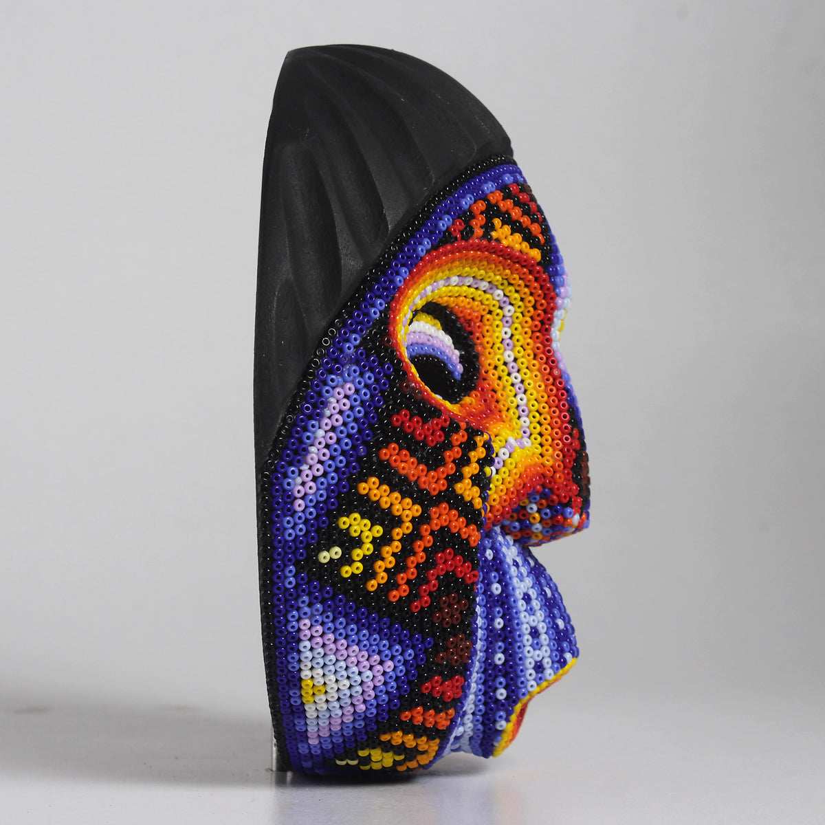 Máscara Silbando – Redonda 15 cm, Violeta y Naranja